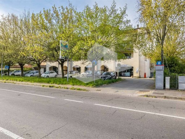 negozio in vendita a Reggio nell'Emilia