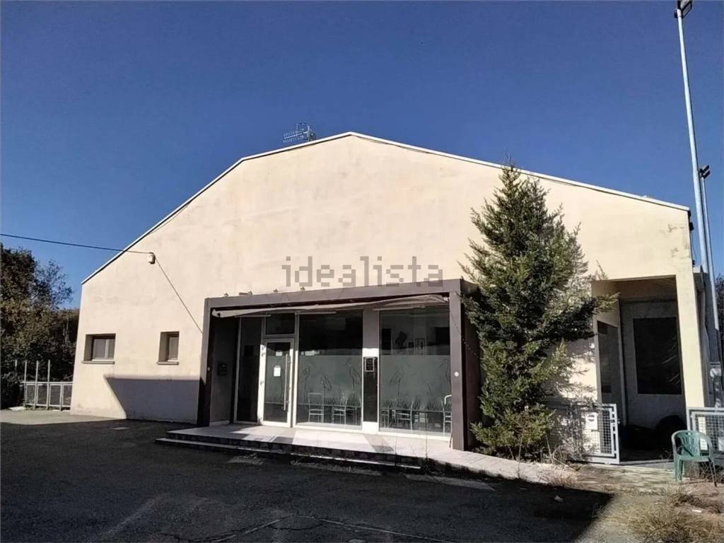 negozio in vendita a Reggio nell'Emilia in zona Gavasseto