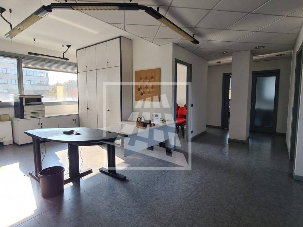 ufficio in vendita a Reggio nell'Emilia
