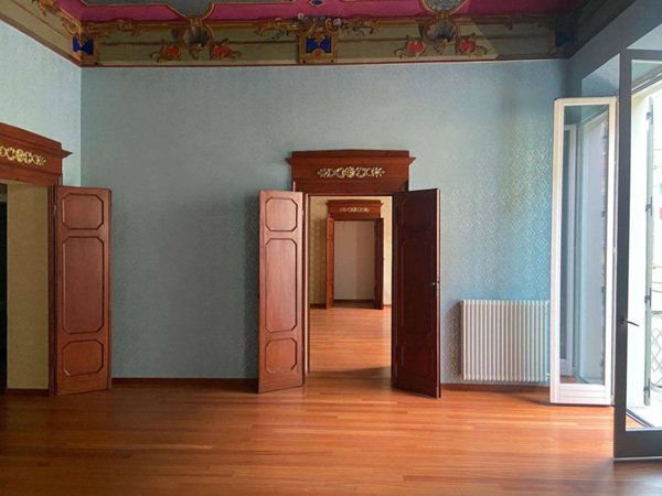 appartamento in vendita a Reggio nell'Emilia in zona Città Storica