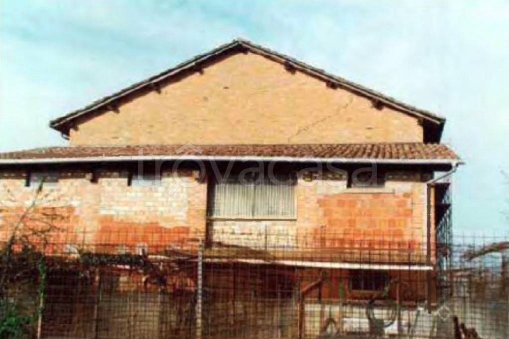 appartamento in vendita a Reggio nell'Emilia in zona Pratofontana