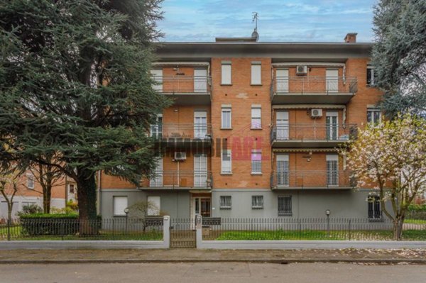 appartamento in vendita a Reggio nell'Emilia in zona Orologio