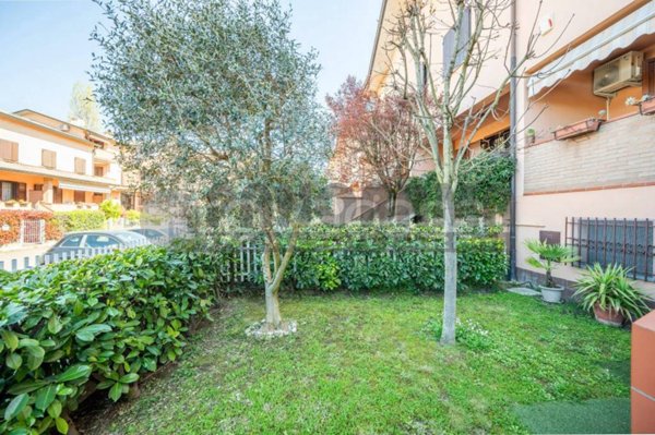 casa indipendente in vendita a Reggio nell'Emilia in zona San Maurizio