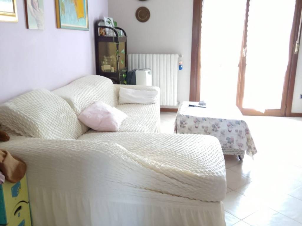 appartamento in vendita a Reggio nell'Emilia in zona Cella