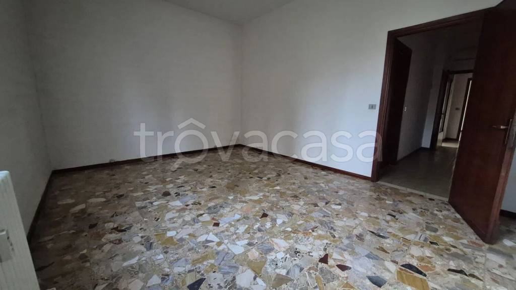 appartamento in vendita a Reggio nell'Emilia in zona Orologio