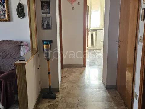 appartamento in vendita a Reggio nell'Emilia in zona Orologio