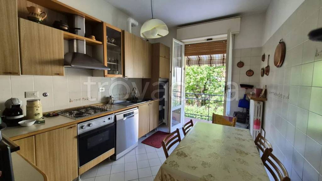 appartamento in vendita a Reggio nell'Emilia in zona Orologio