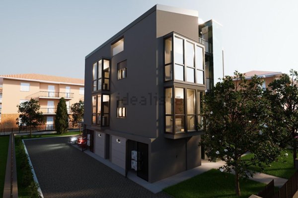 appartamento in vendita a Reggio nell'Emilia in zona Città Storica