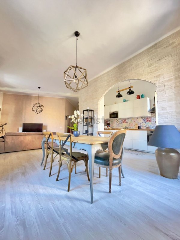 appartamento in vendita a Reggio nell'Emilia in zona Città Storica