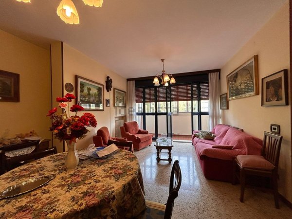 appartamento in vendita a Reggio nell'Emilia in zona Compagnoni / Migliolungo