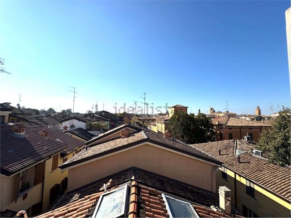 appartamento in vendita a Reggio nell'Emilia in zona Città Storica