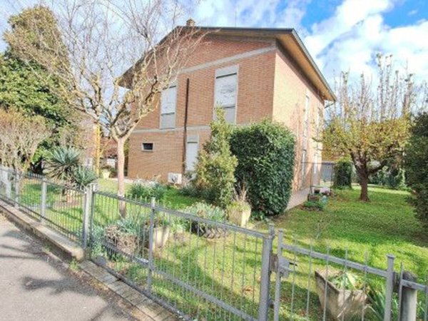 casa indipendente in vendita a Reggio nell'Emilia in zona Rivalta