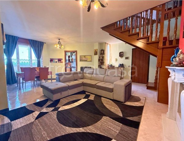 appartamento in vendita a Reggio nell'Emilia in zona Sesso