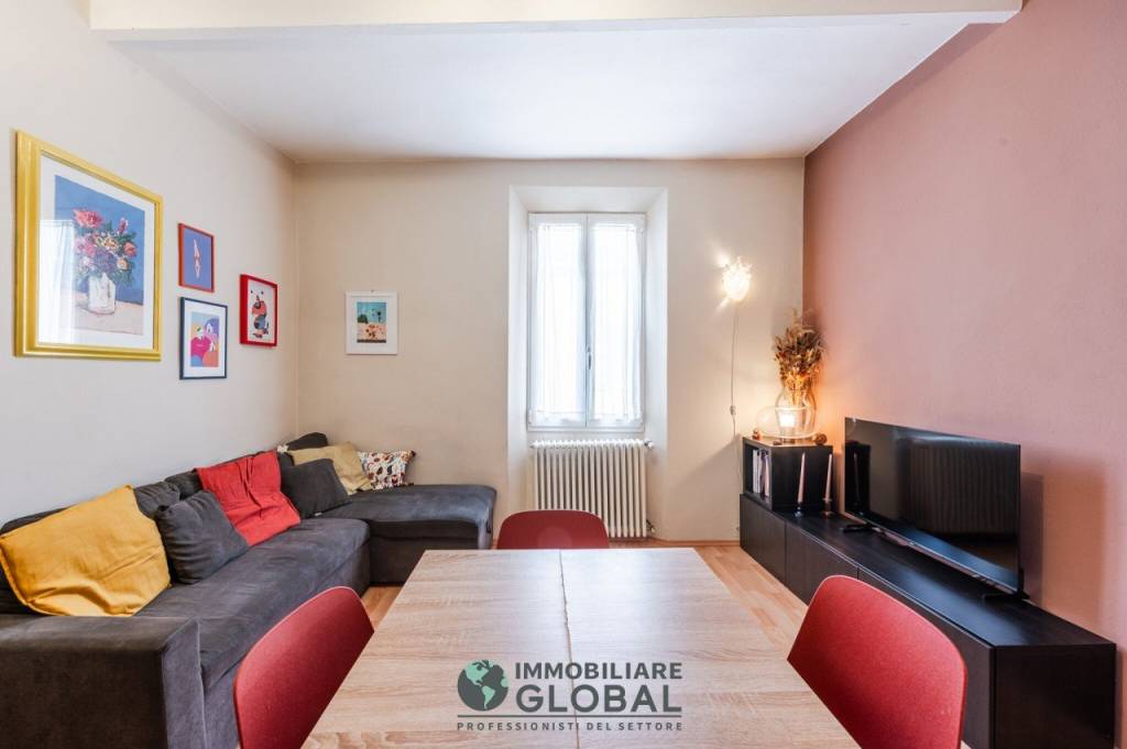 appartamento in vendita a Reggio nell'Emilia in zona Città Storica