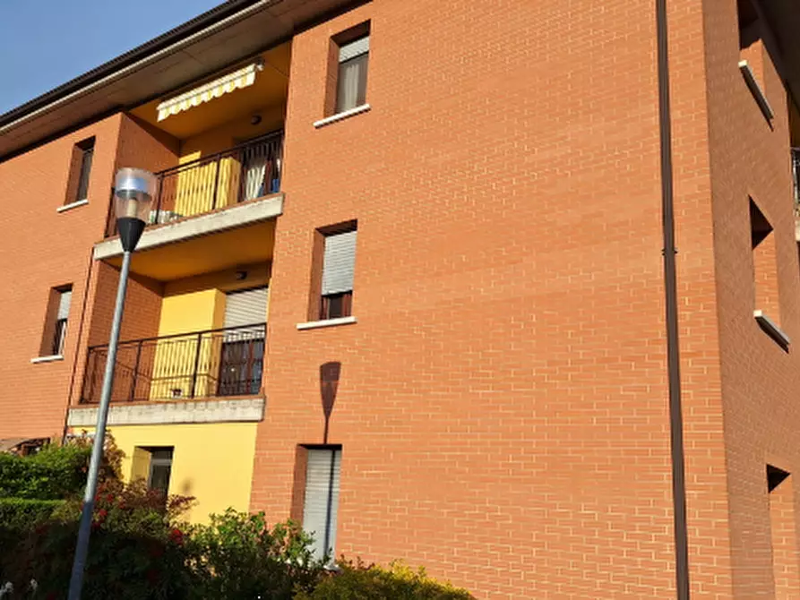 ufficio in vendita a Reggio nell'Emilia in zona Tribunale
