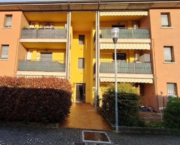 appartamento in vendita a Reggio nell'Emilia in zona Tribunale