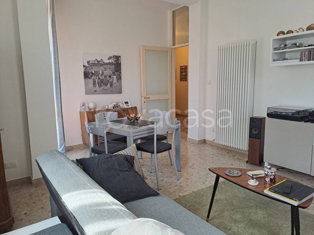appartamento a Reggio nell'Emilia in zona San Pellegrino / Villa Canali