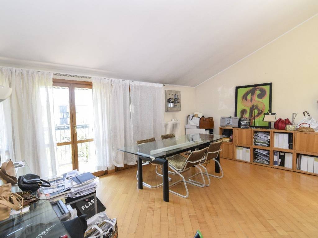 appartamento in vendita a Reggio nell'Emilia in zona Ospizio
