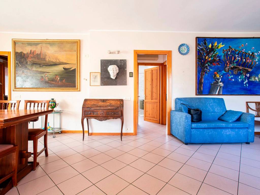 appartamento in vendita a Reggio nell'Emilia in zona Città Storica