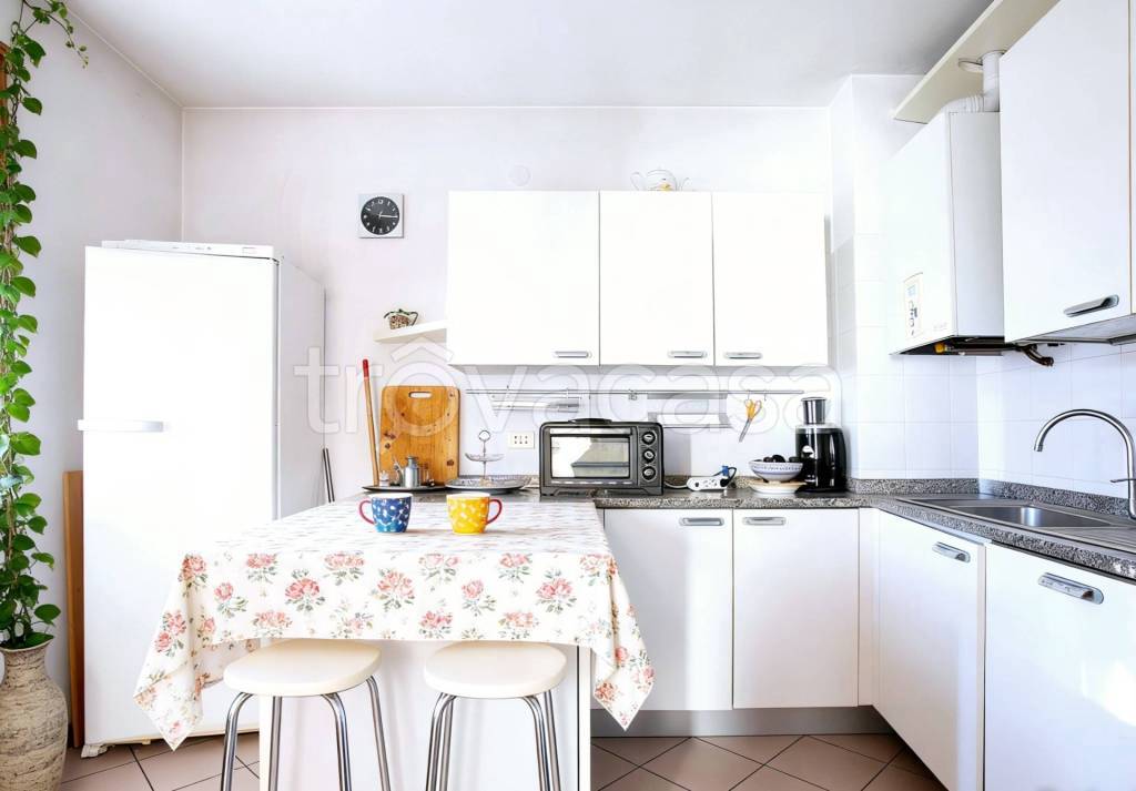 appartamento in vendita a Reggio nell'Emilia in zona Città Storica