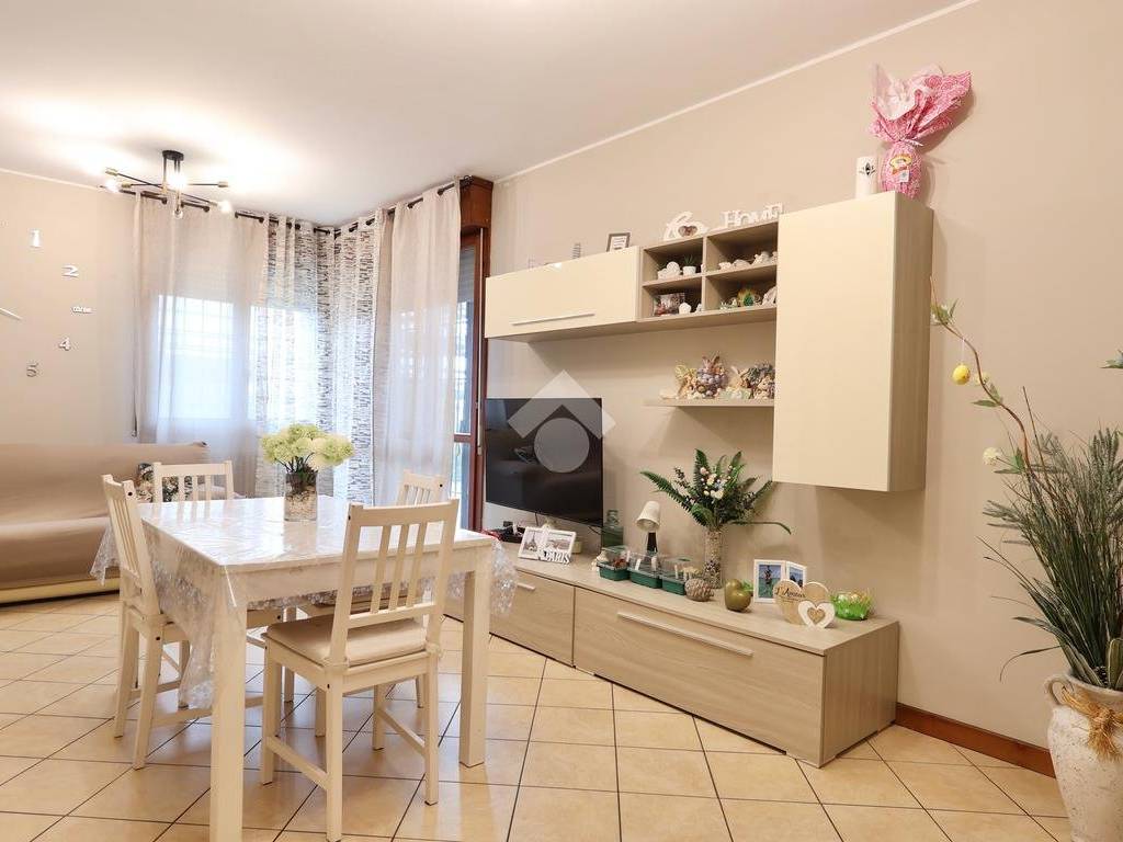 appartamento in vendita a Reggio nell'Emilia in zona Roncocesi