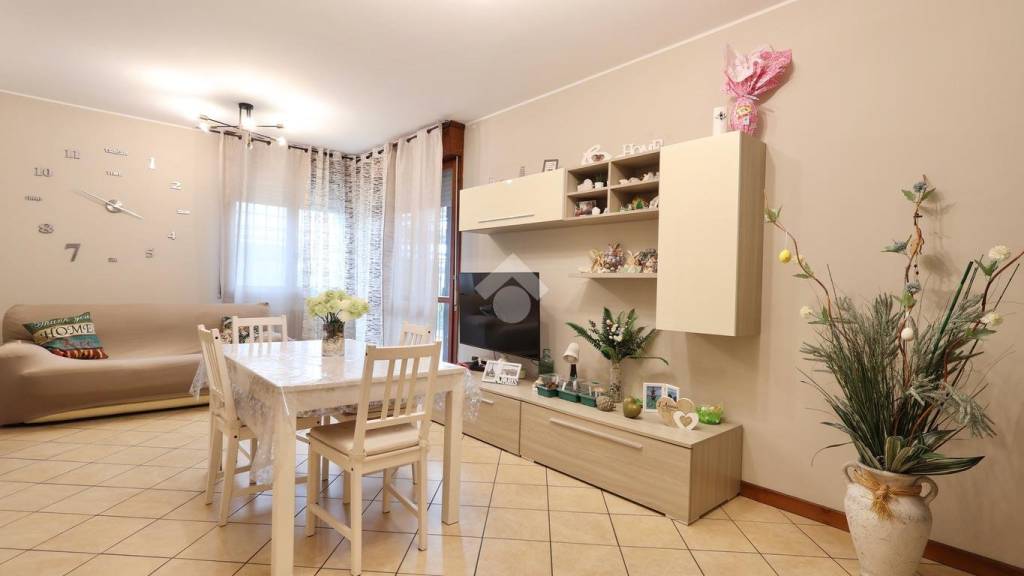 appartamento in vendita a Reggio nell'Emilia in zona Roncocesi