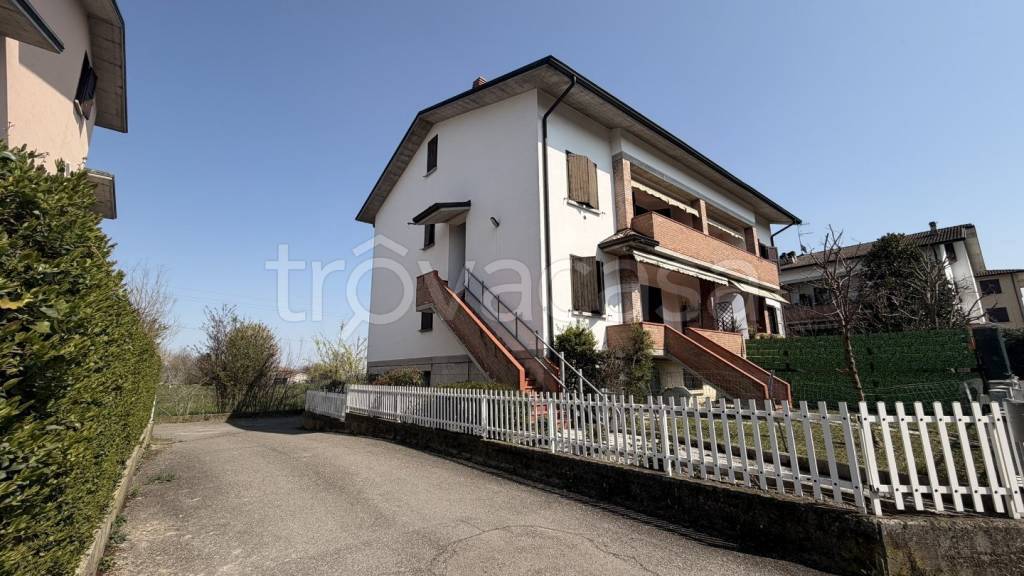 appartamento in vendita a Reggio nell'Emilia in zona Città Storica