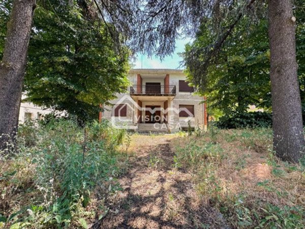 casa indipendente in vendita a Reggio nell'Emilia in zona Città Storica