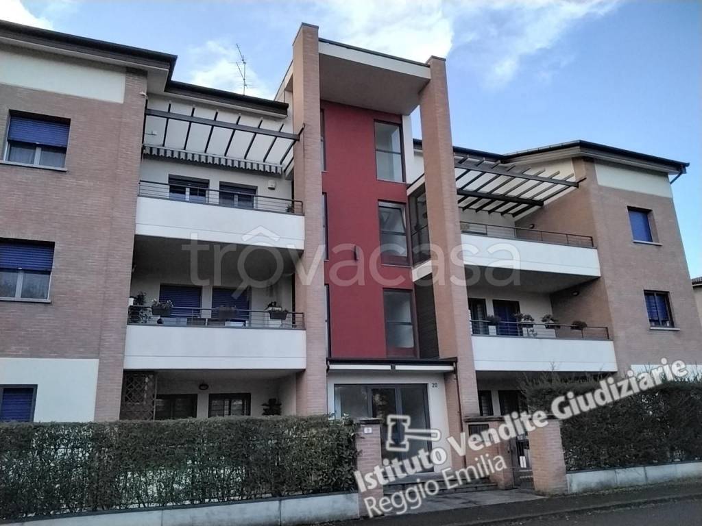 appartamento in vendita a Reggio nell'Emilia in zona Santa Croce