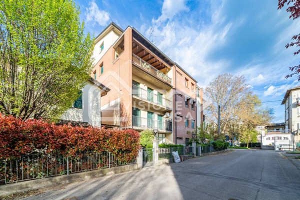 appartamento in vendita a Reggio nell'Emilia in zona Santa Croce