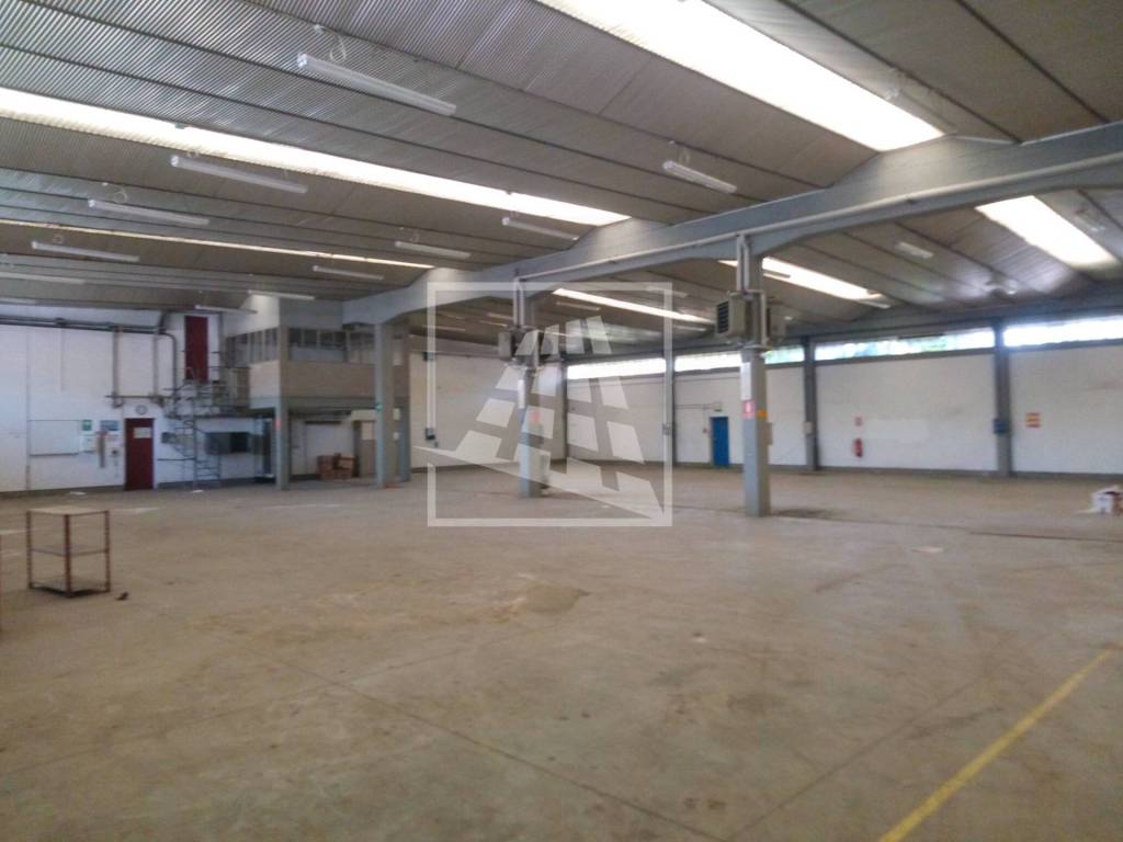 capannone in vendita a Reggio nell'Emilia