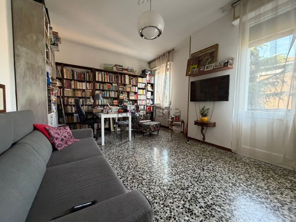 appartamento in vendita a Reggio nell'Emilia in zona Città Storica