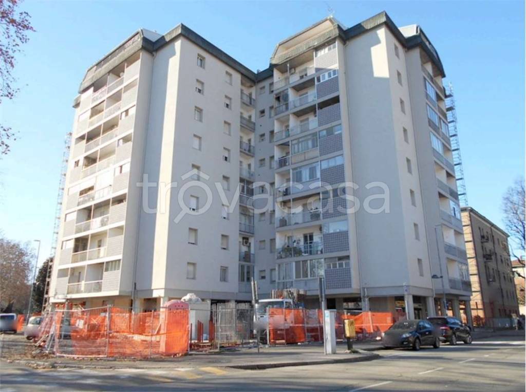 appartamento in vendita a Reggio nell'Emilia in zona Tribunale