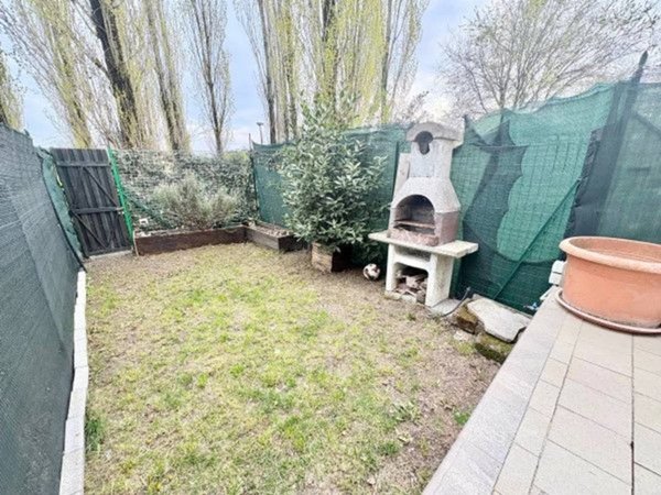 appartamento in vendita a Reggio nell'Emilia in zona Città Storica