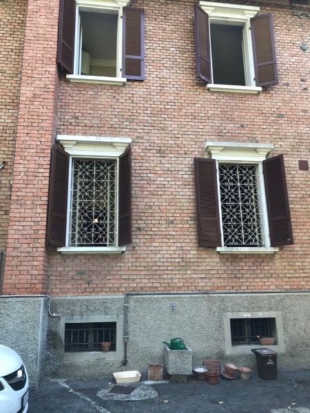 casa indipendente in vendita a Reggio nell'Emilia in zona Gattaglio