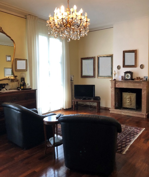 casa indipendente a Reggio nell'Emilia in zona San Pellegrino / Villa Canali