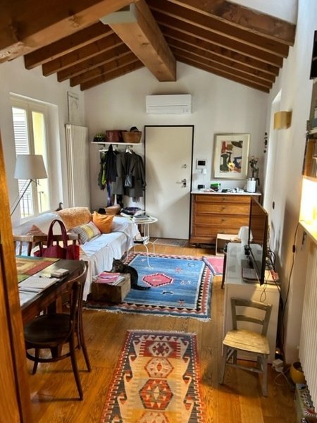 appartamento in vendita a Reggio nell'Emilia in zona Città Storica