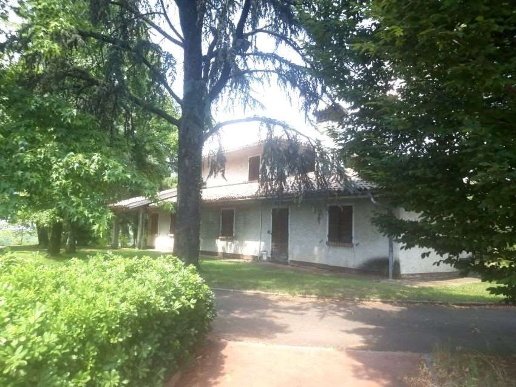 casa indipendente in vendita a Reggio nell'Emilia