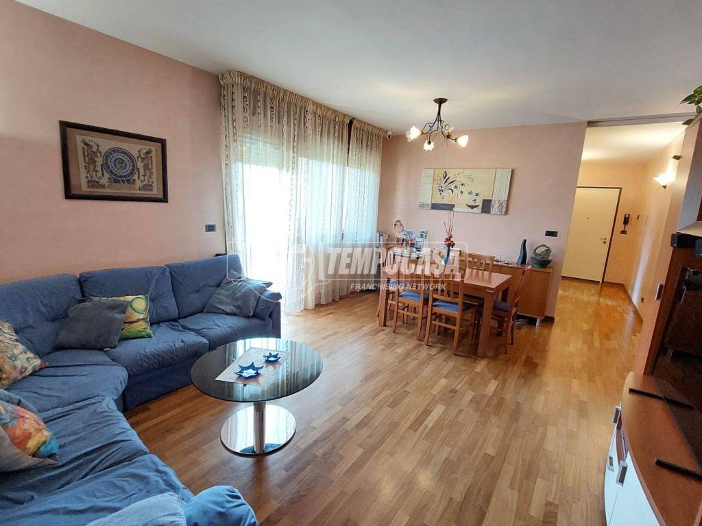 appartamento in vendita a Reggio nell'Emilia in zona Roncocesi