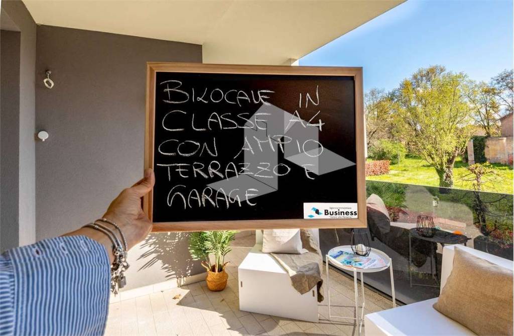 appartamento in vendita a Reggio nell'Emilia in zona Mirabello