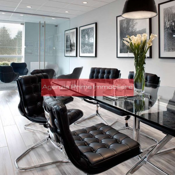 ufficio in vendita a Reggio nell'Emilia in zona Mancasale