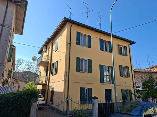 appartamento in vendita a Reggio nell'Emilia in zona Città Storica