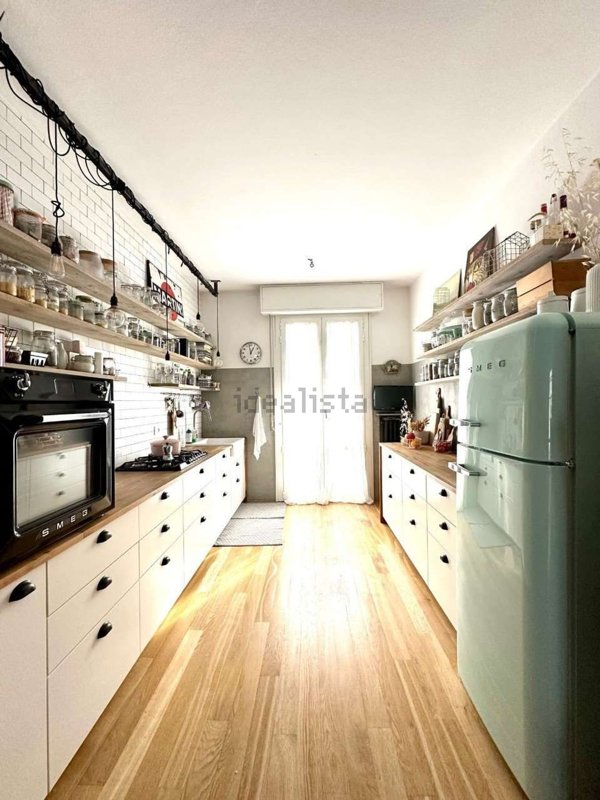 appartamento in vendita a Reggio nell'Emilia in zona Città Storica