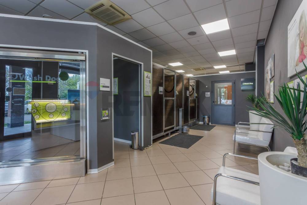 negozio in vendita a Reggio nell'Emilia