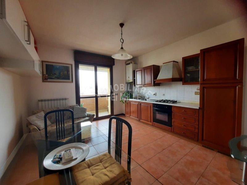 appartamento in vendita a Reggio nell'Emilia in zona Città Storica