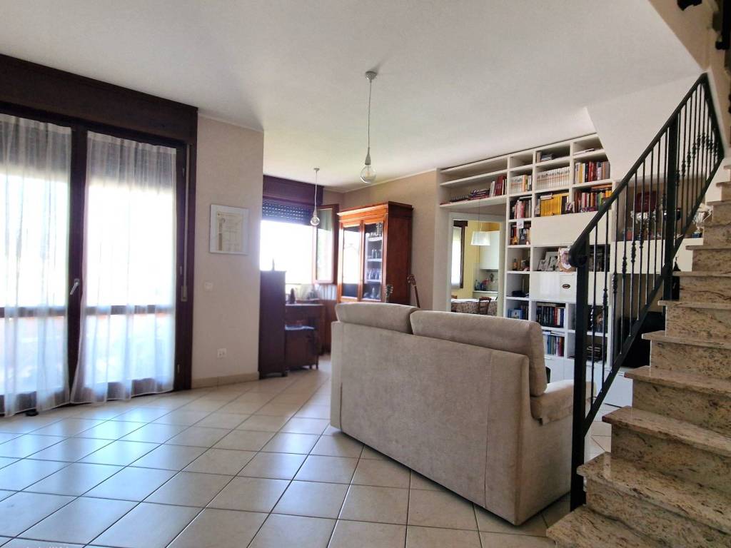 appartamento in vendita a Reggio nell'Emilia in zona Buco del Signore