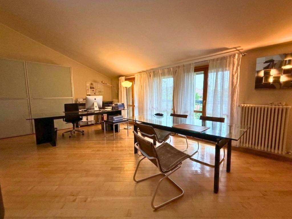 appartamento in vendita a Reggio nell'Emilia in zona Ospizio
