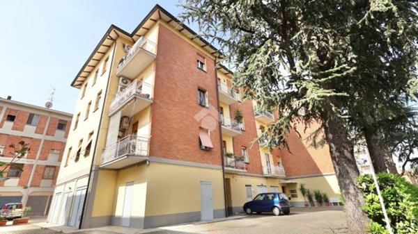 appartamento in vendita a Reggio nell'Emilia in zona Carrozzone