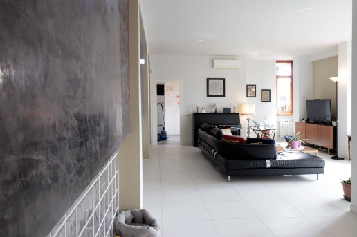 appartamento in vendita a Reggio nell'Emilia in zona Città Storica