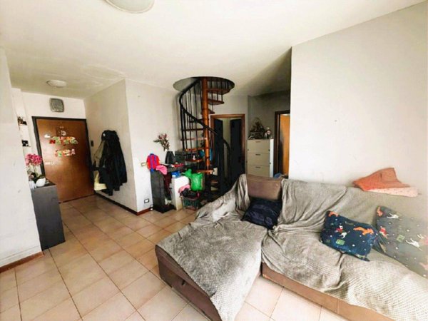 appartamento in vendita a Reggio nell'Emilia in zona Città Storica